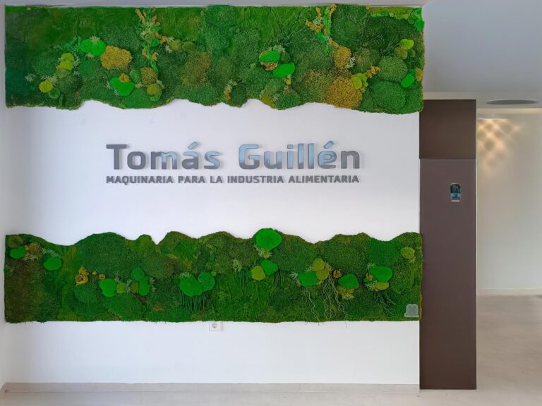 Tomás Guillén – Logo y Jardín Corporativo
