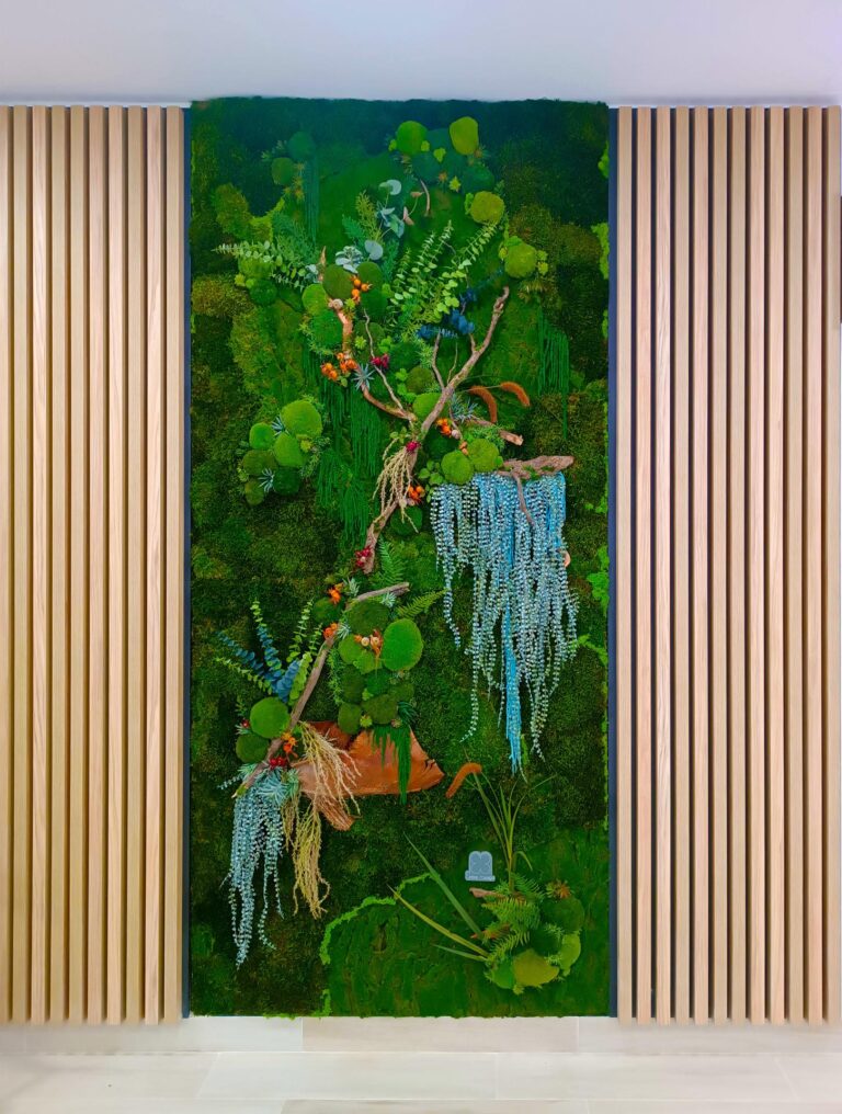 Panel Vegetal entre Lamas de Madera